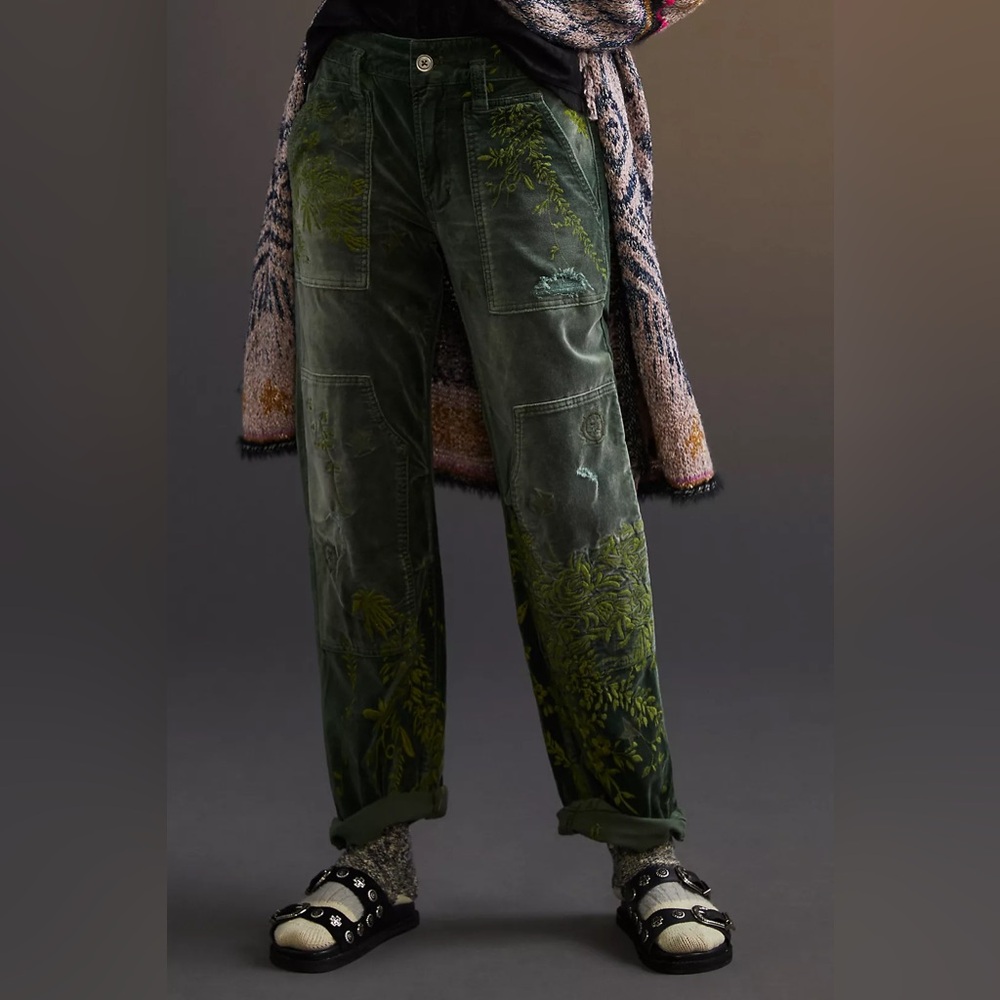 NWOT Anthropologie PILCRO THE WANDERER VELVET
PANTS
